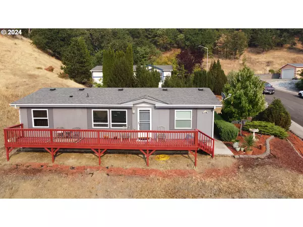 289 SE CORDELIA DR, Myrtle Creek, OR 97457