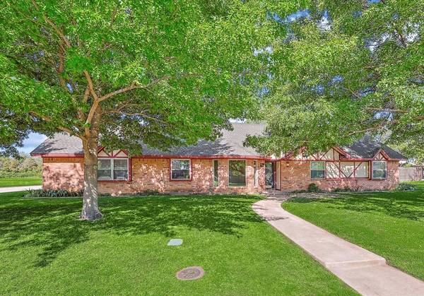 445 Cannon Lane, Highland Village, TX 75077