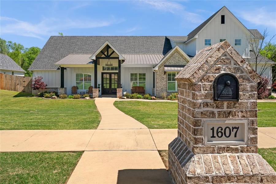 1607 Chaparrel Run, Tyler, TX 75703