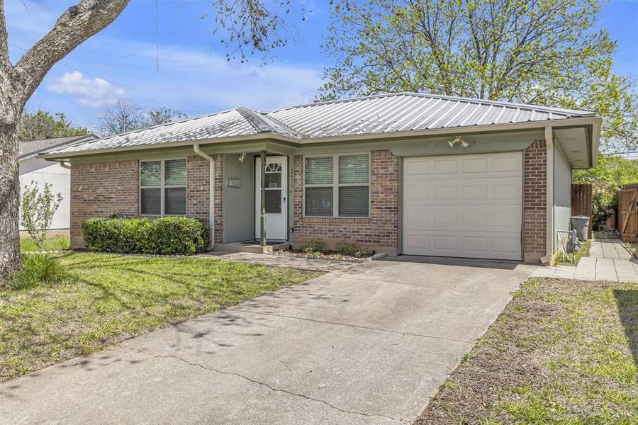 2830 Gumwood Park, Richland Hills, TX 76118