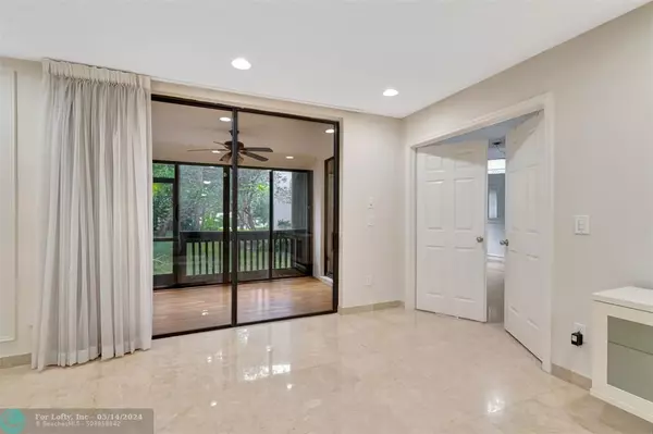 Boca Raton, FL 33428,9268 Sabal Ridge Cir  #C