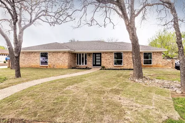 Bedford, TX 76022,1408 Wade Drive