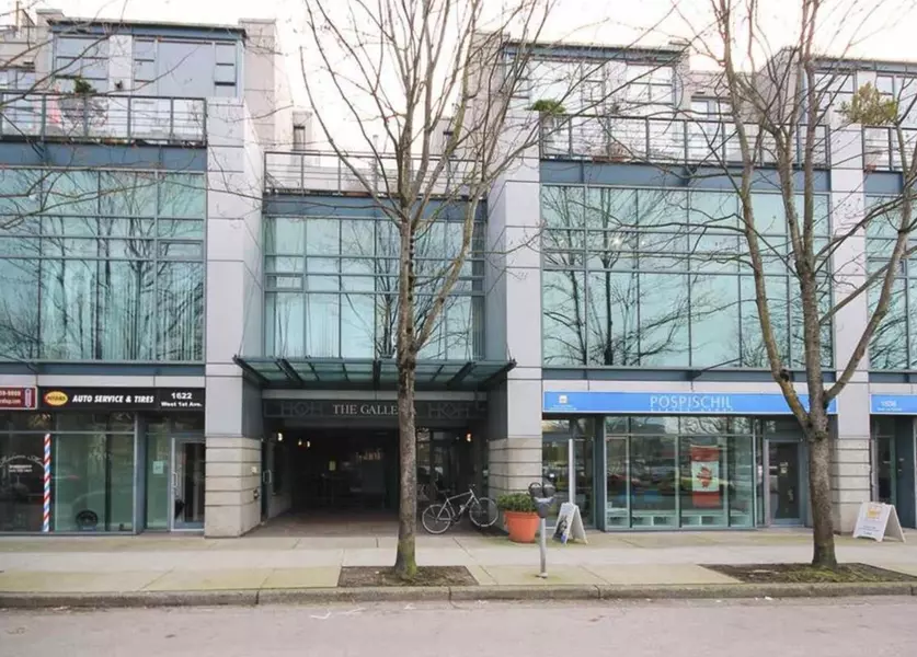 213 1628 W 1ST AVENUE, Vancouver, BC V6J 1G1