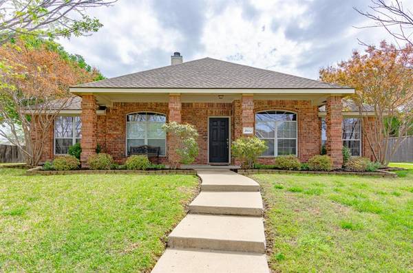 3502 Poe Drive, Rowlett, TX 75089