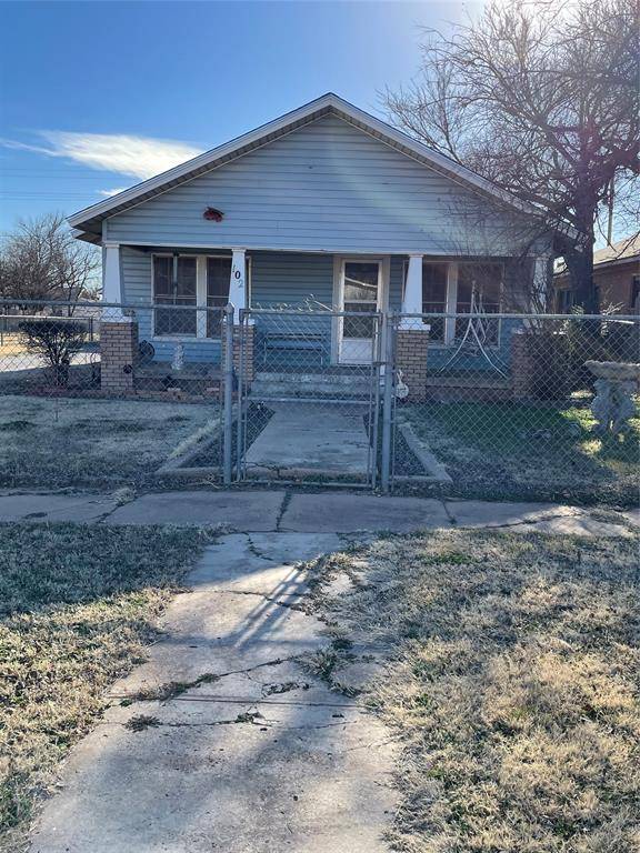 102 E Ida Avenue, Electra, TX 76360