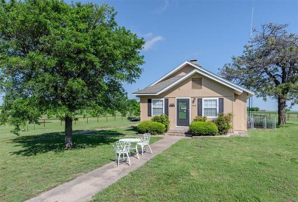 414 N Hcr 3138 N, Bynum, TX 76631