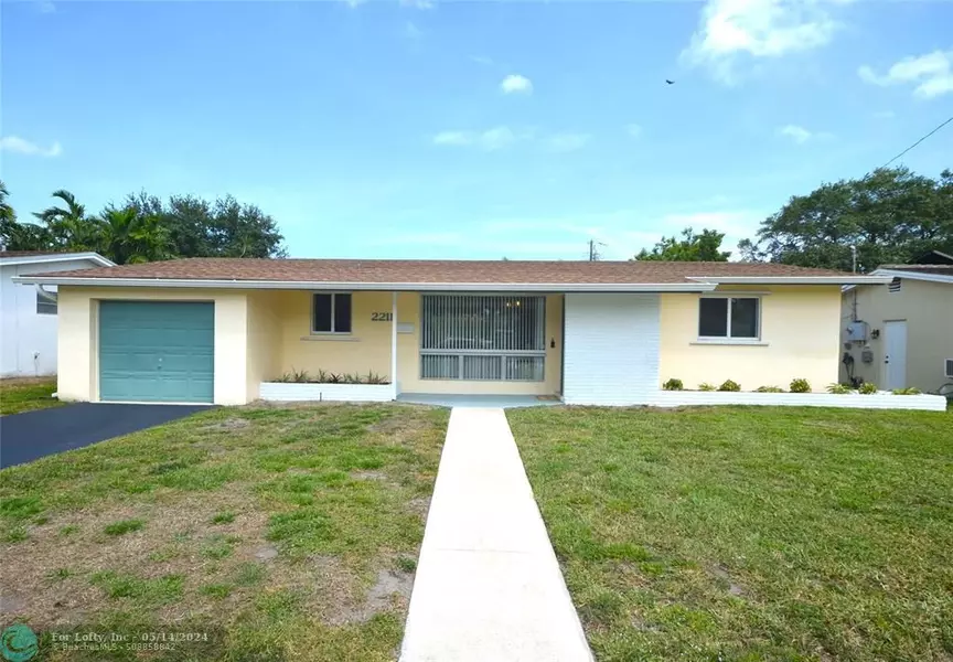 2211 N 37th Ave, Hollywood, FL 33021