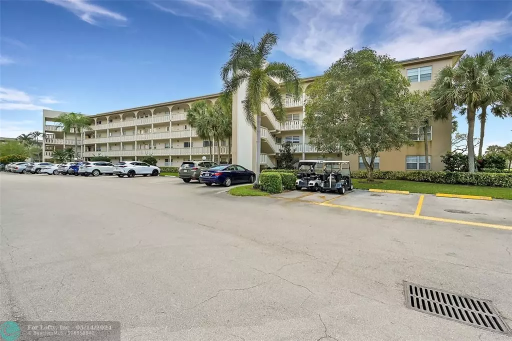 Coconut Creek, FL 33066,3004 Portofino Isle  #N4