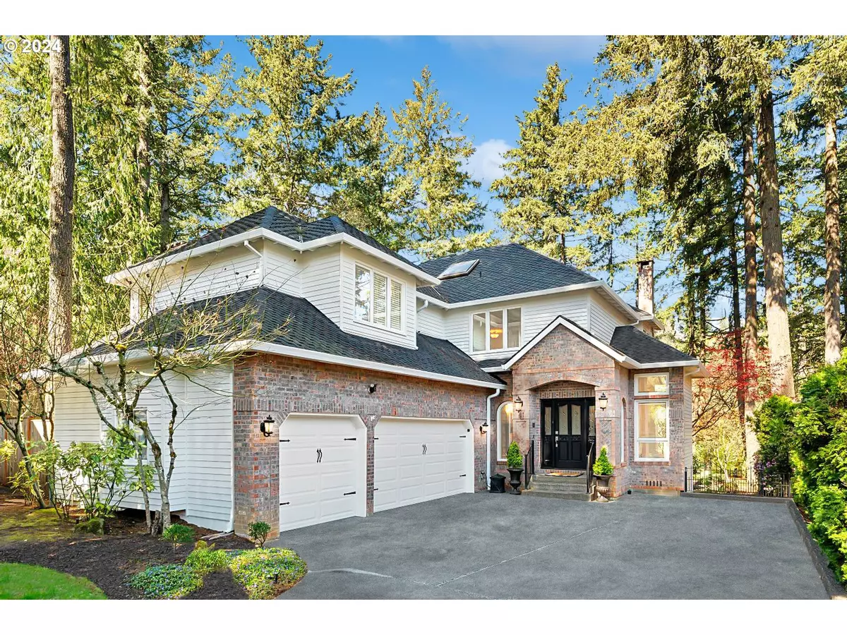 Lake Oswego, OR 97034,1687 VILLAGE PARK LN