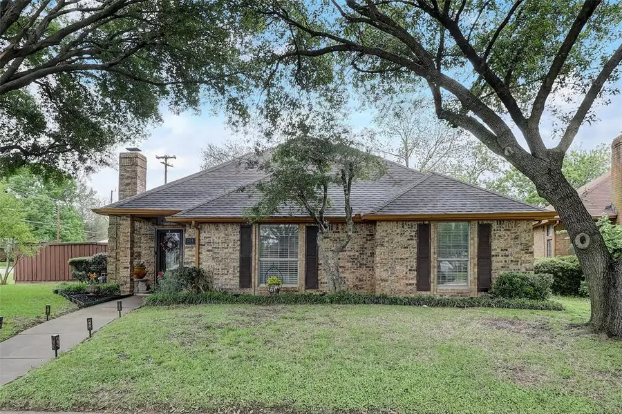 104 Tara Circle, Lancaster, TX 75146