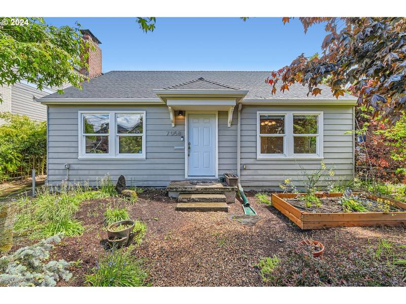 7058 N GREENWICH AVE, Portland, OR 97217