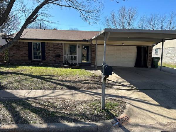 5920 Oak Hill Road, Watauga, TX 76148