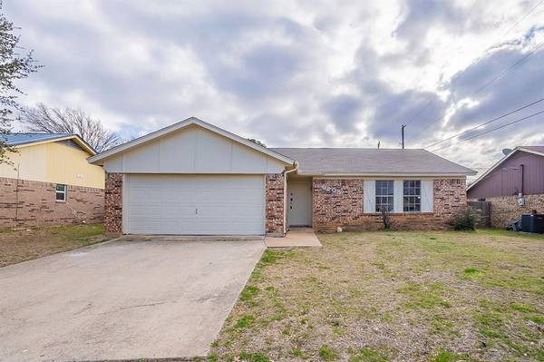 6205 Hott Springs Drive, Arlington, TX 76001