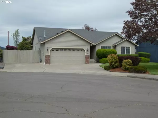 Sutherlin, OR 97479,331 CANDIS CT