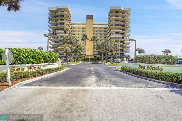 Jensen Beach, FL 34957,10044 S Ocean Dr  #307