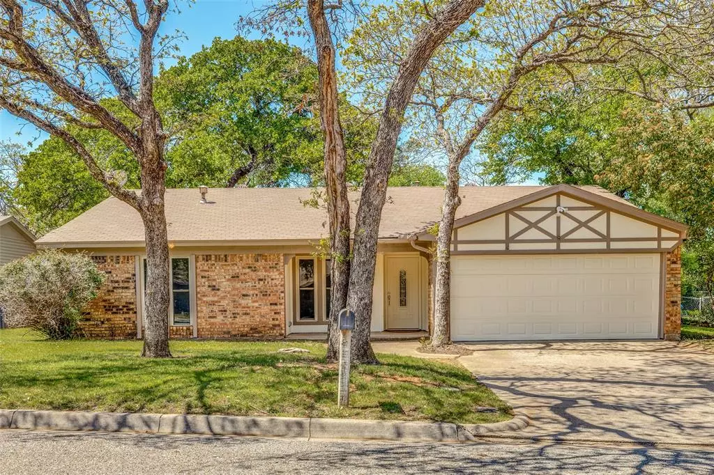 Arlington, TX 76016,4204 Blossom Trail