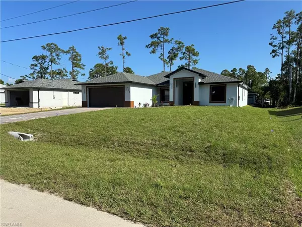 5548 Burr ST, Lehigh Acres, FL 33971