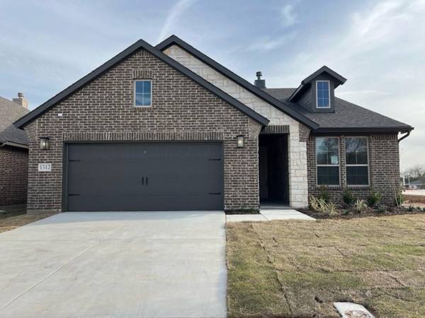 1312 Hickory Court, Weatherford, TX 76086