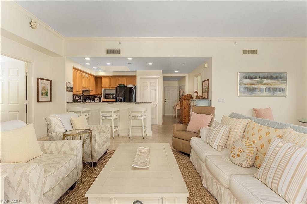 2728 Tiburon BLVD E A-401, Naples, FL 34109