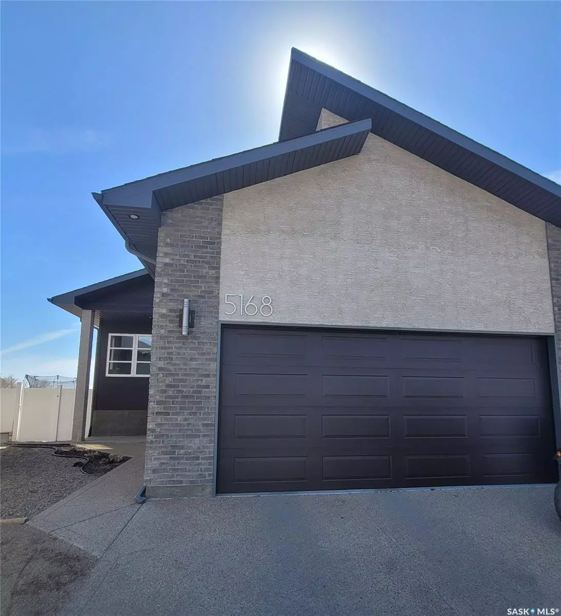 Regina, SK S4W 0H8,5168 Crane CRESCENT