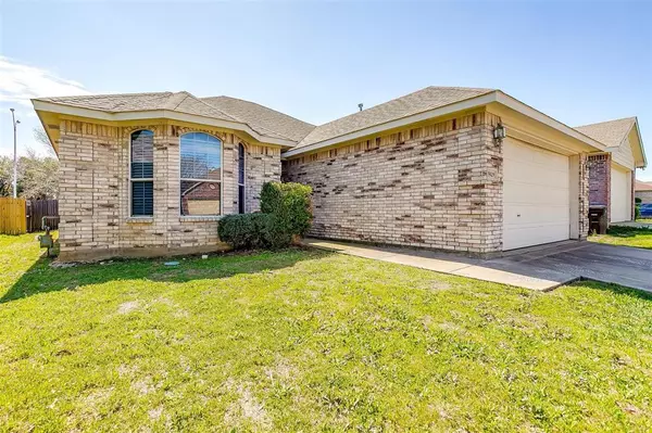 5029 Indian Valley Drive, Fort Worth, TX 76123