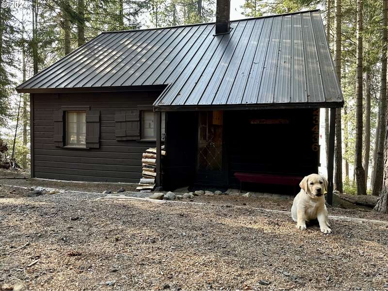 23436 CRESCENT LAKE RD, Crescent Lake, OR 97733