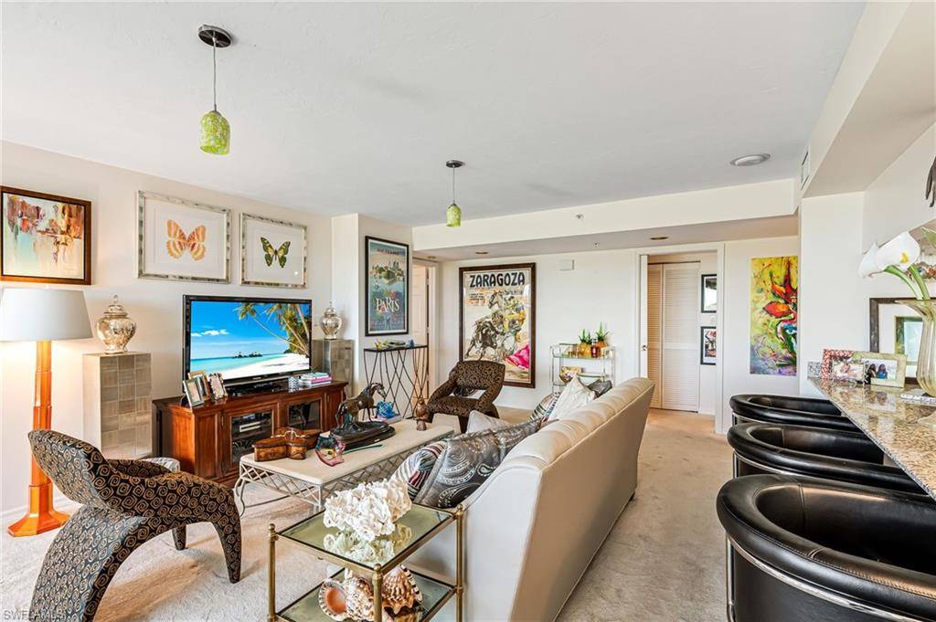Naples, FL 34108,6573 Marissa LOOP 303