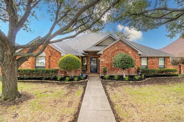 2108 Antibes Drive, Carrollton, TX 75006