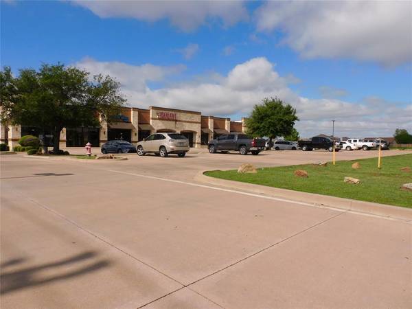 Burleson, TX 76028,2650 SW Wilshire Boulevard #300-400