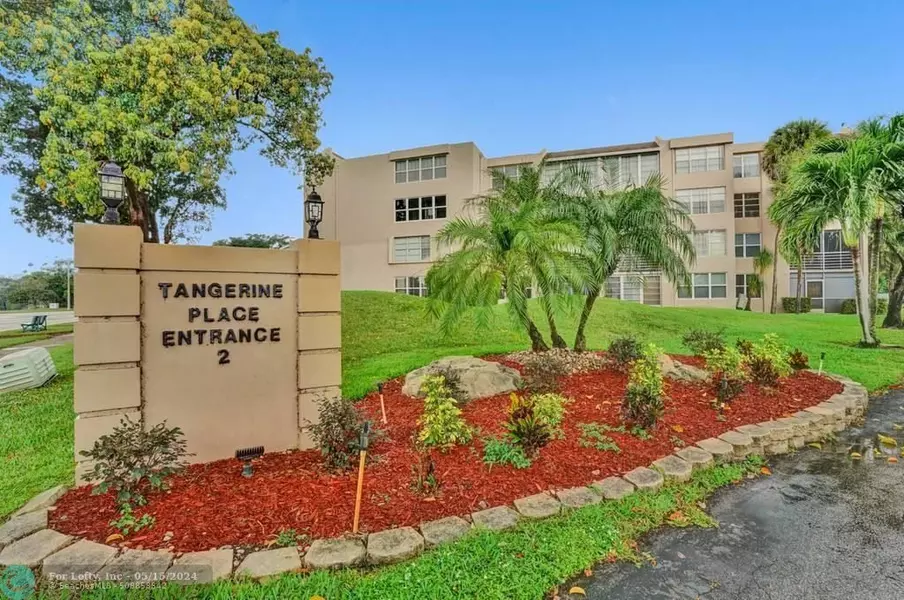 9420 Tangerine Pl  #307, Davie, FL 33324