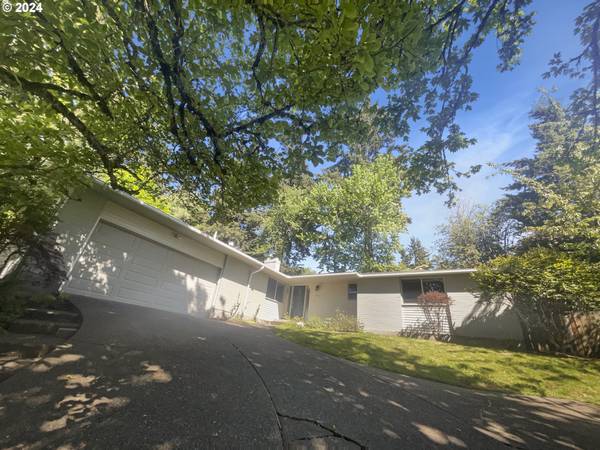 1690 WOODLAND TER, Lake Oswego, OR 97034