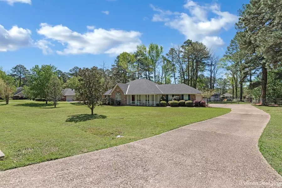 8483 Woodstock Drive, Greenwood, LA 71033