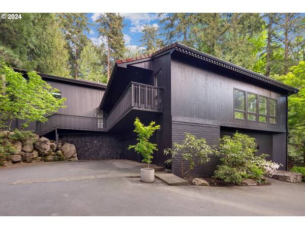 17288 BLUE HERON RD, Lake Oswego, OR 97034