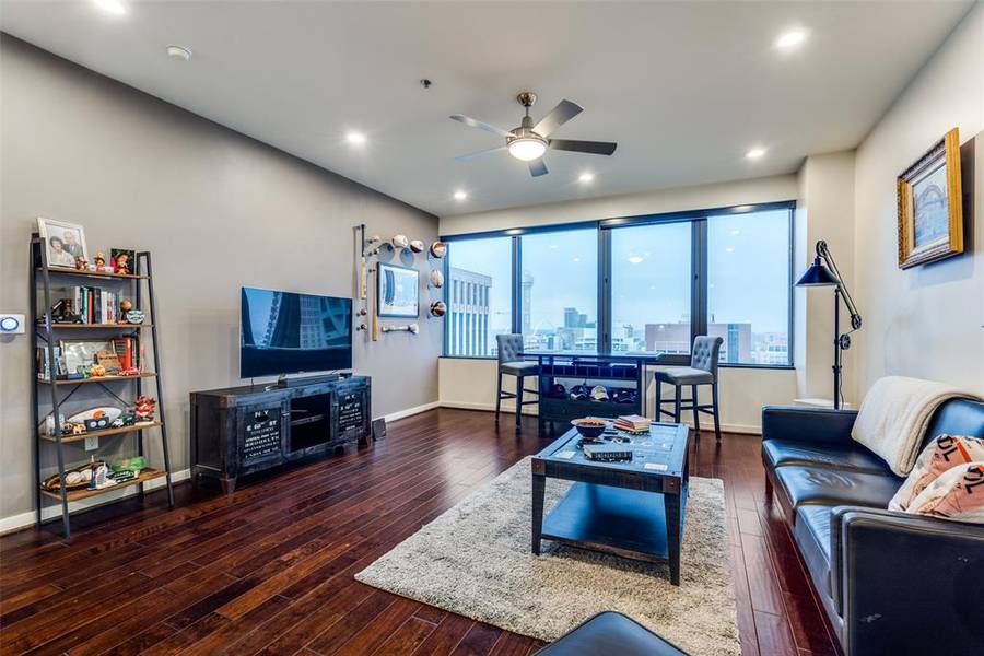 1200 Main Street #1404, Dallas, TX 75202