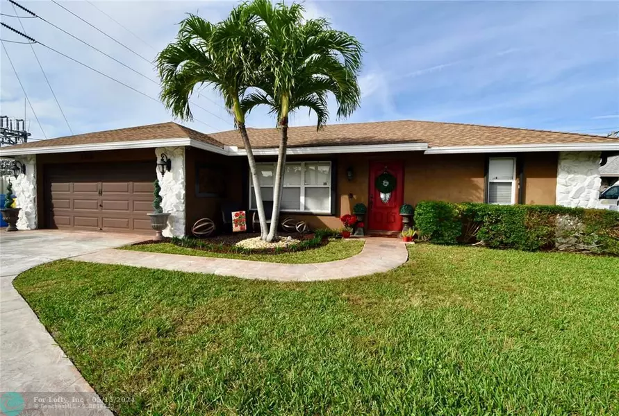 1326 W Indies Way, Lantana, FL 33462