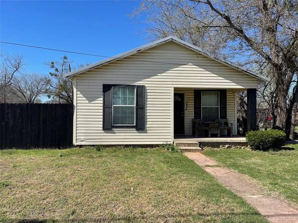 395 W Elm Street, Stephenville, TX 76446