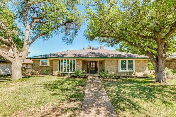 531 Stillmeadow Drive, Richardson, TX 75081