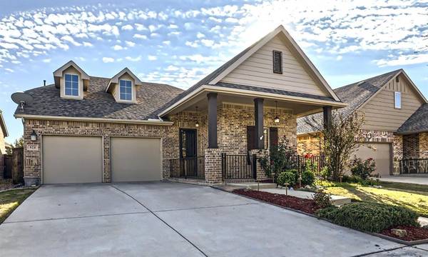 824 Hayden Lane, Savannah, TX 76227