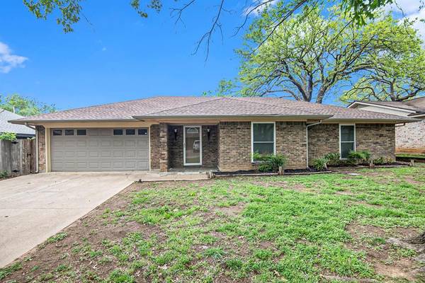 2209 Bainwood Trail, Arlington, TX 76015