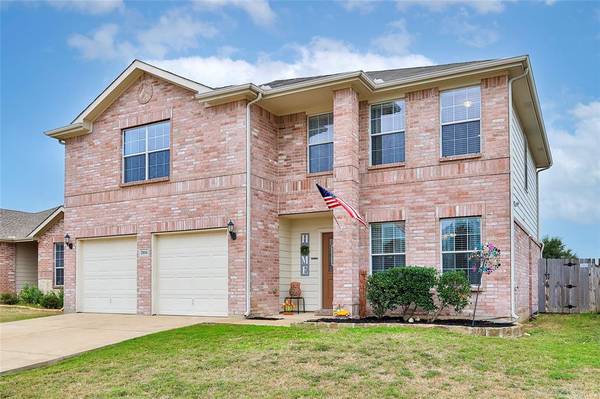 2016 Valley Forge Trail, Fort Worth, TX 76177