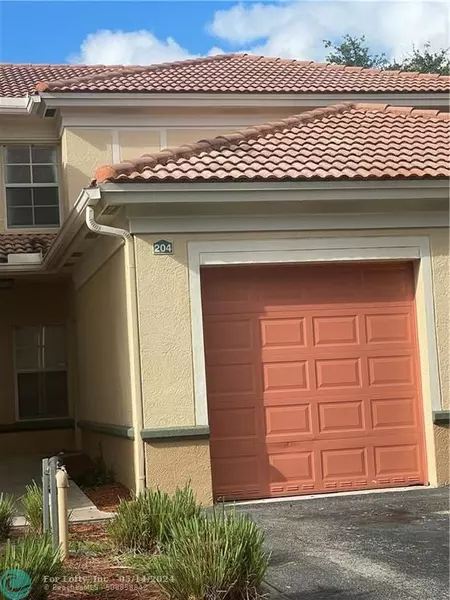 2452 Centergate Dr  #204, Miramar, FL 33025