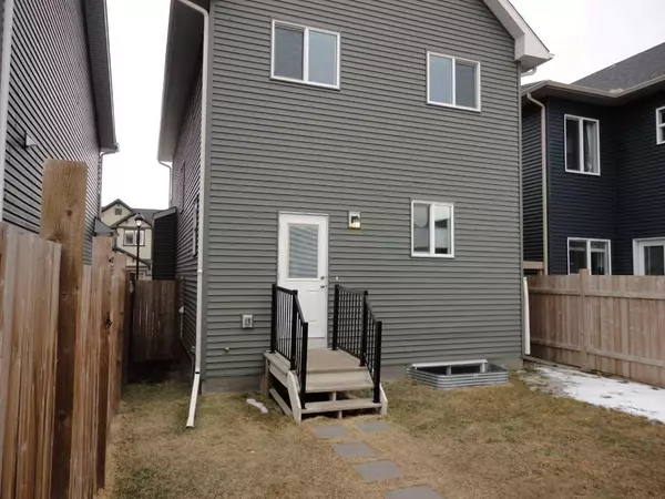 Airdrie, AB T4A 0W5,305 Ravenstern Link SE