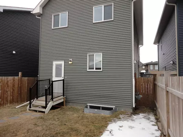 Airdrie, AB T4A 0W5,305 Ravenstern Link SE