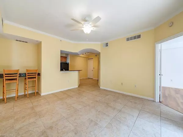 Naples, FL 34105,12955 Positano CIR 208