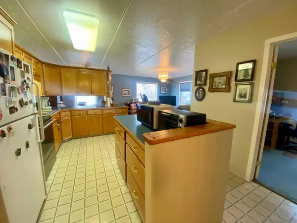 Rocky Mountain House, AB T4T 1P9,5020 49 Street #311