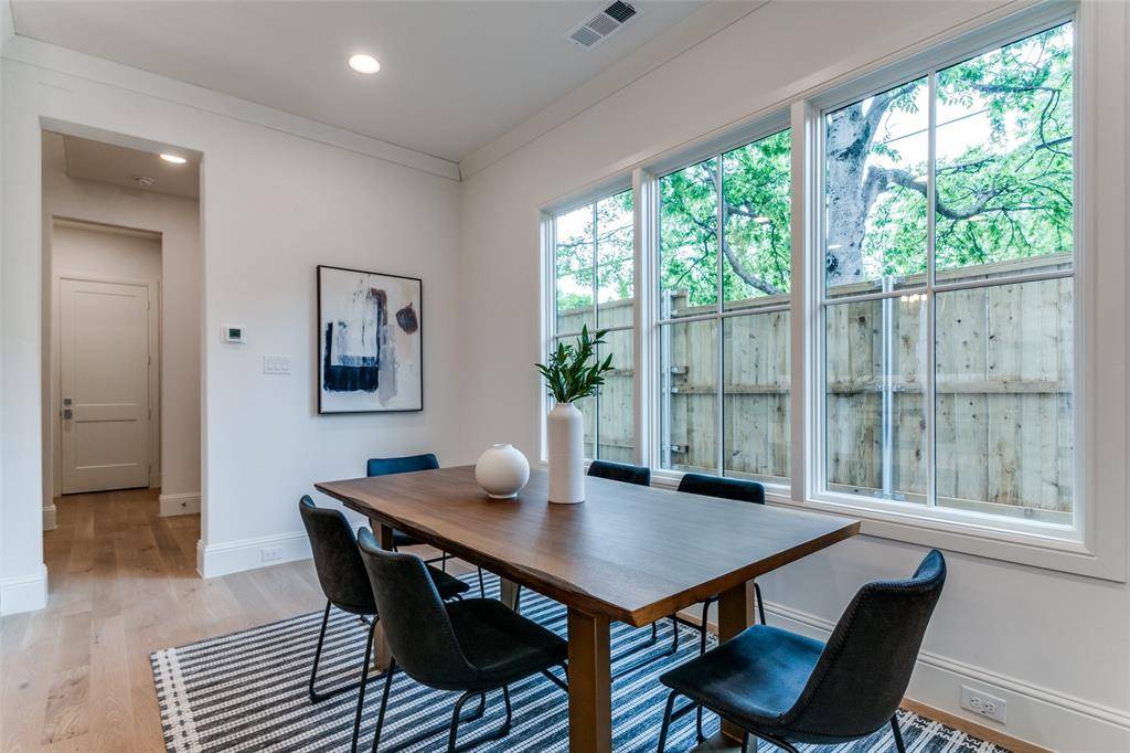 5805 Martel Avenue,  Dallas,  TX 75206