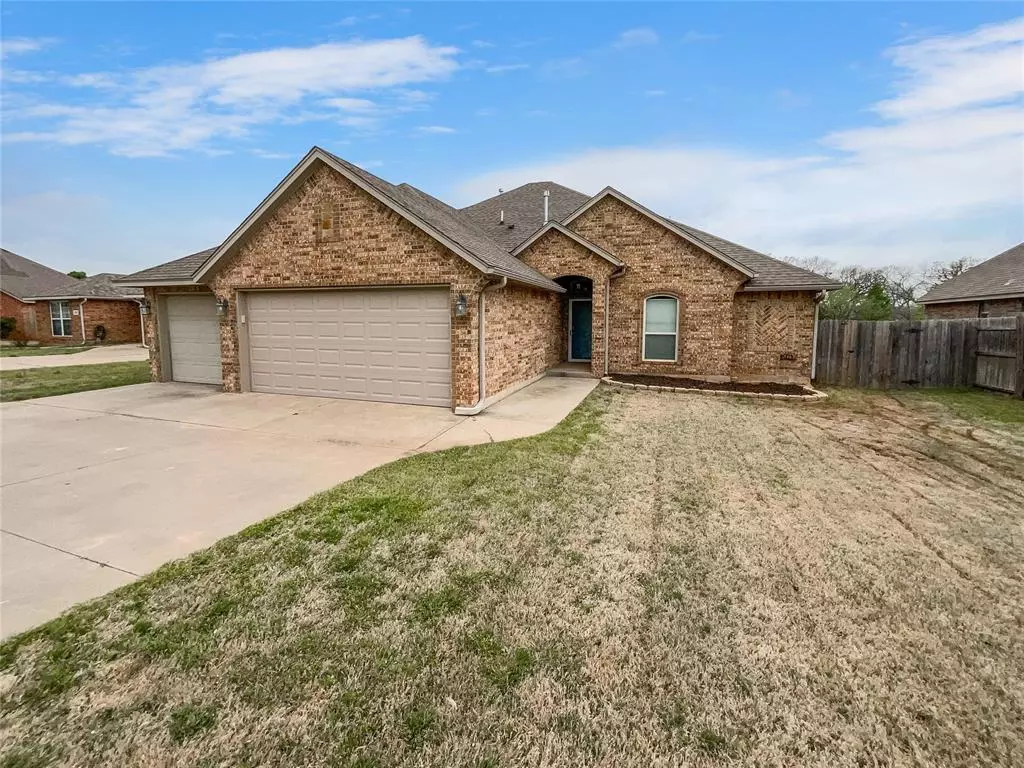 Moore, OK 73160,1125 Desiree Place