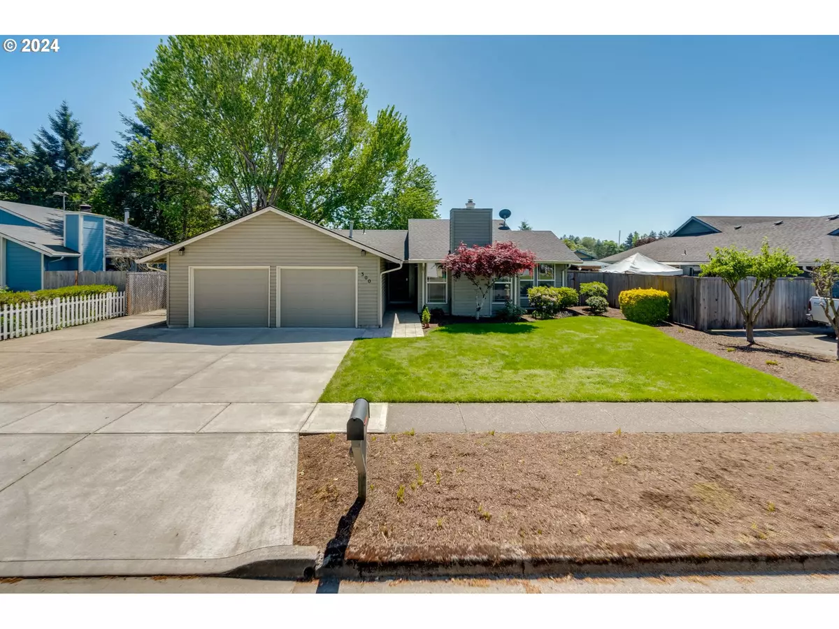 Newberg, OR 97132,300 E PINEHURST DR