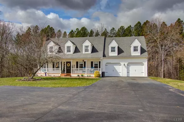 1124 Sunnymeade RD, Rustburg, VA 24588