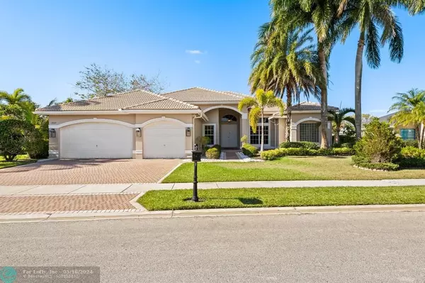 15137 SW 36th St, Davie, FL 33331